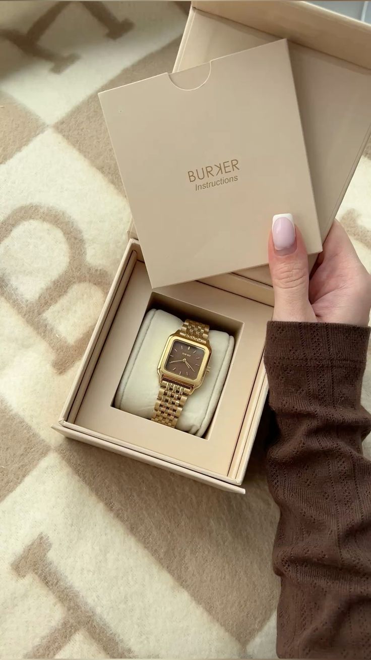 SURIER WATCH