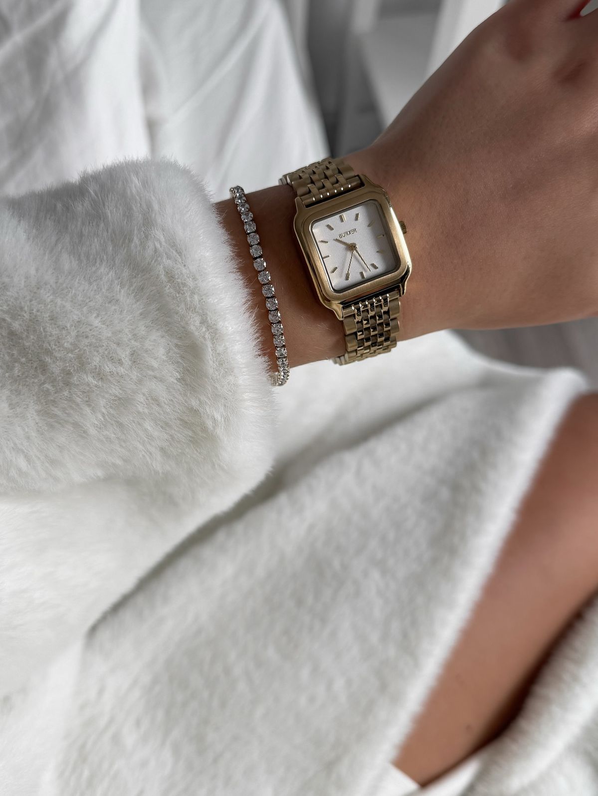 SURIER WATCH